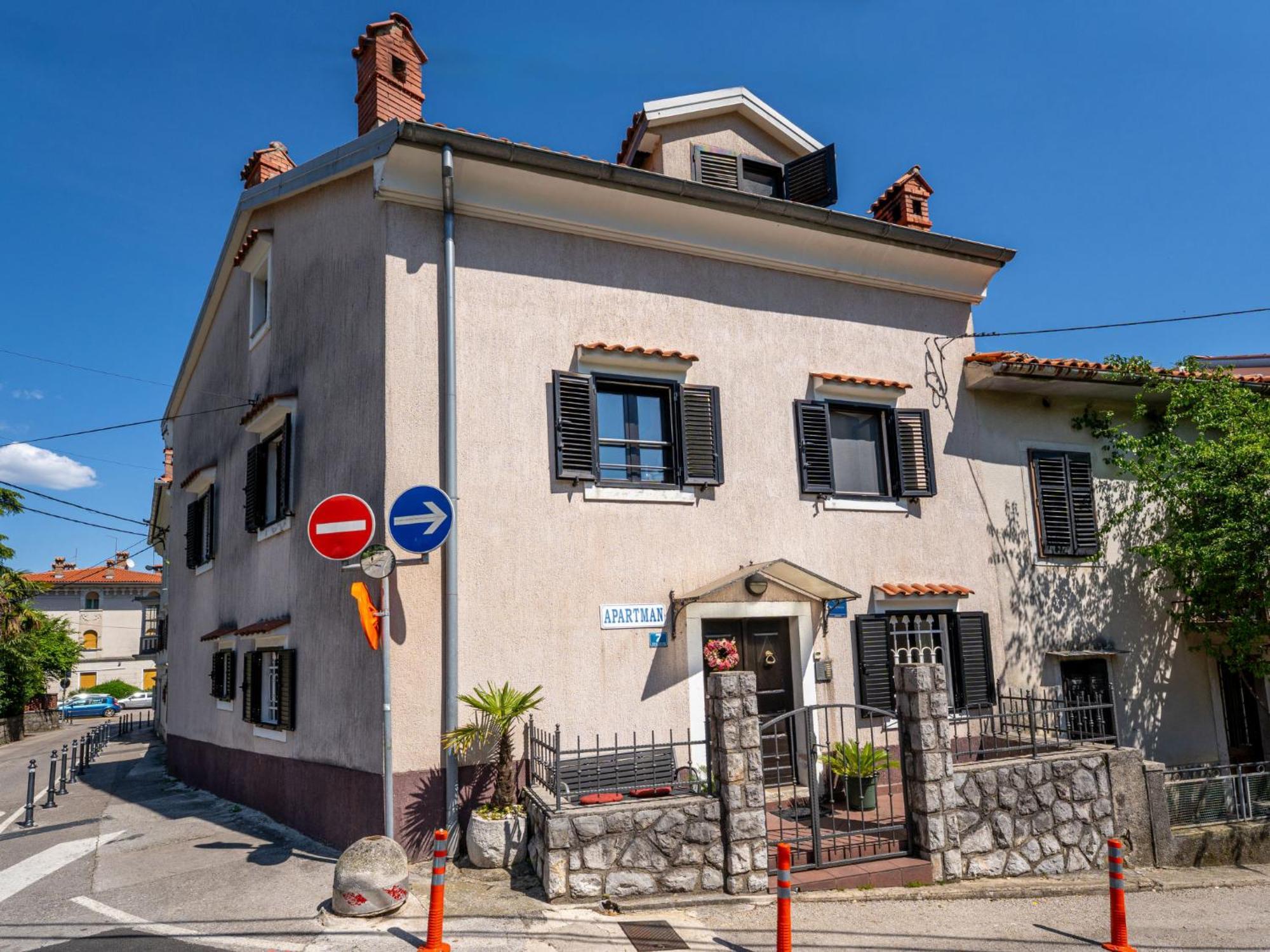 Apartment Lovrano-2 By Interhome Exterior photo
