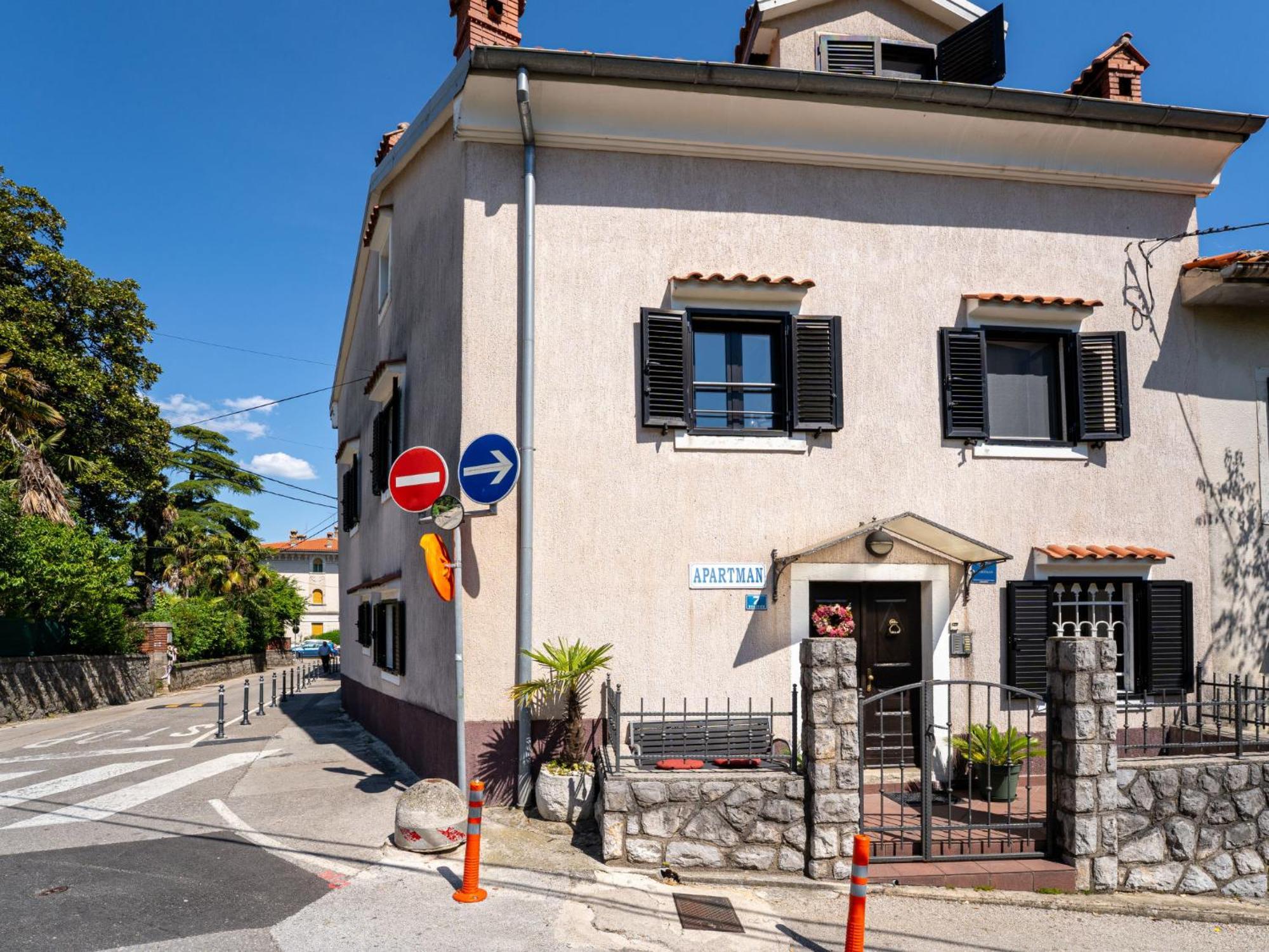Apartment Lovrano-2 By Interhome Exterior photo
